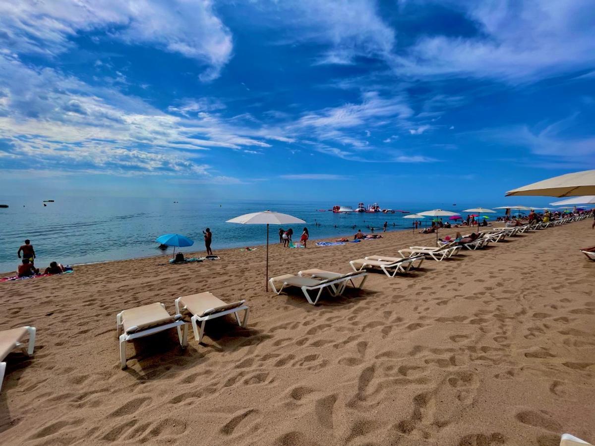 Seahomes Vacations - Marina Boutique Design Apartment Santa Susanna